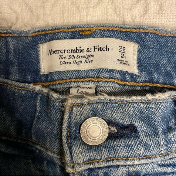 A&F The 90’s Straight Ultra High Rise Curve Love Jeans 2 R 26 Abercrombie Fitch - Picture 6 of 14